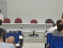 Alunos de Odontologia da UFRN assistem julgamento simulado para abertura de processo ético 