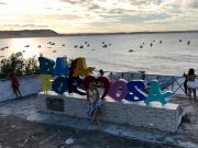 Vista da Baía Formosa e seus barcos de pescadores